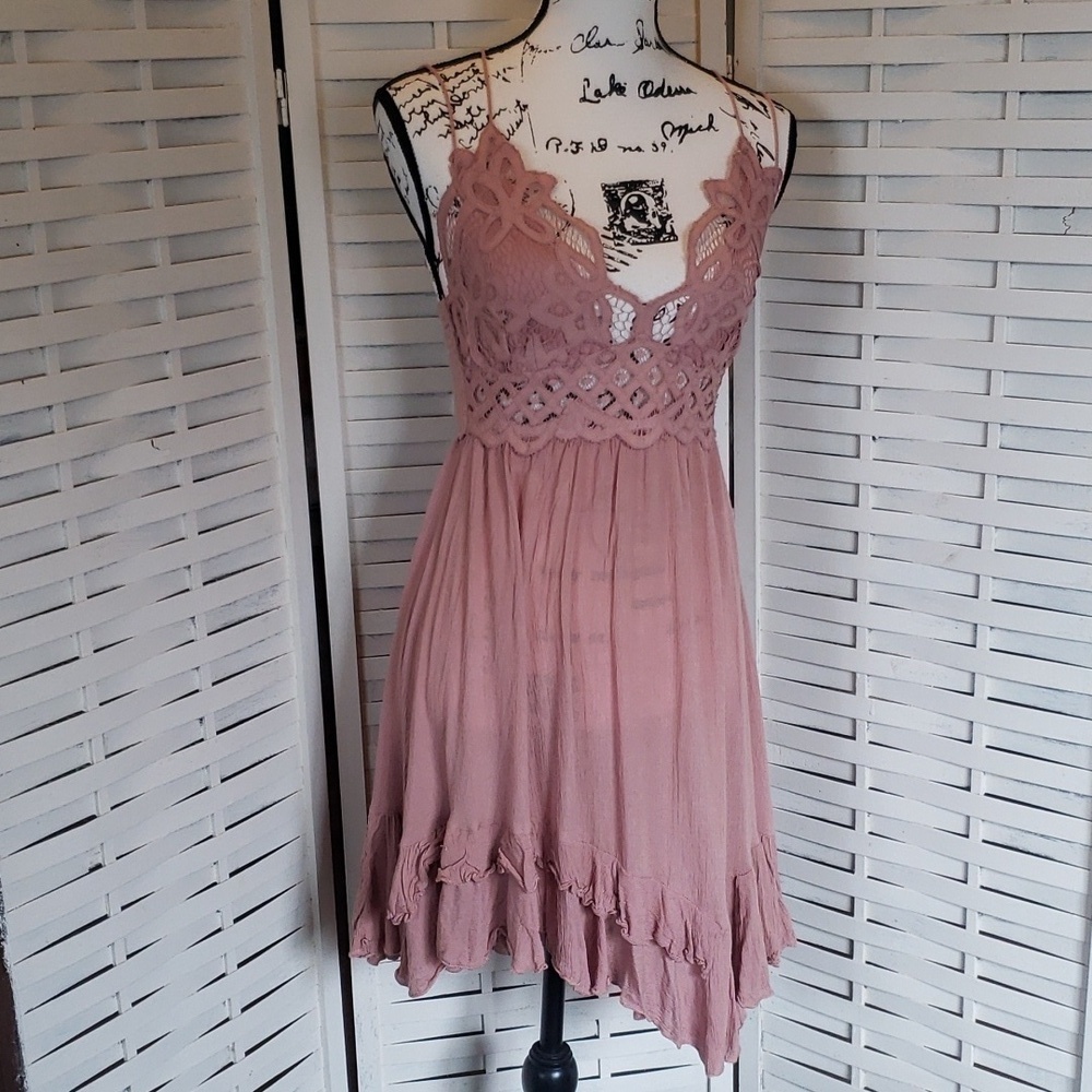 Free People dusty rose spaghetti straps lace and smoked corset dress size L
